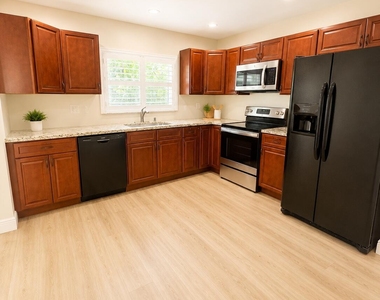 6020 Nw 25th Court - Photo Thumbnail 5