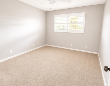 6020 Nw 25th Court - Photo Thumbnail 13