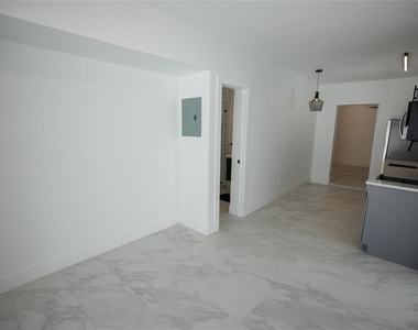 1112 Ne 17th Terrace - Photo Thumbnail 2