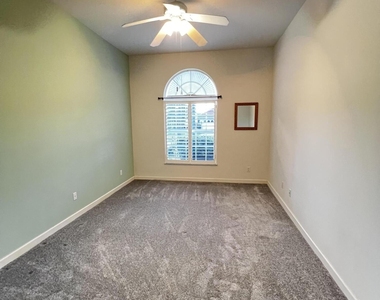 742 Sw Aruba Bay - Photo Thumbnail 3