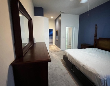 742 Sw Aruba Bay - Photo Thumbnail 18