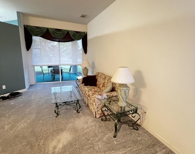 742 Sw Aruba Bay - Photo Thumbnail 9