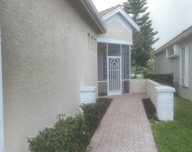 742 Sw Aruba Bay - Photo Thumbnail 1