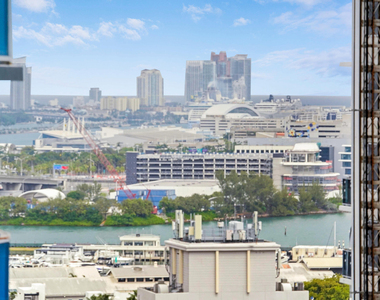 601 N Miami Avenue - Photo Thumbnail 10