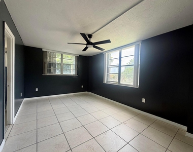 15600 Nw 7th Avenue - Photo Thumbnail 11