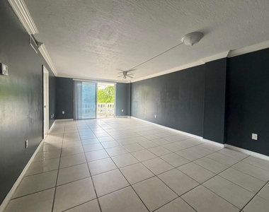 15600 Nw 7th Avenue - Photo Thumbnail 2