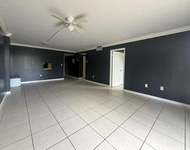 15600 Nw 7th Avenue - Photo Thumbnail 5
