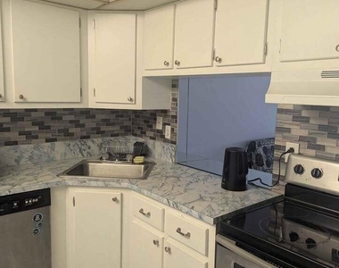 601 Three Islands Boulevard - Photo Thumbnail 2