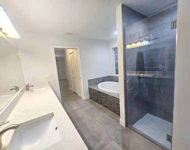 13588 74th Street N - Photo Thumbnail 20