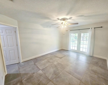 13588 74th Street N - Photo Thumbnail 18