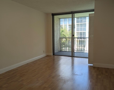 801 Three Islands Boulevard - Photo Thumbnail 9