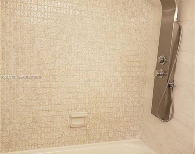 801 Three Islands Boulevard - Photo Thumbnail 8