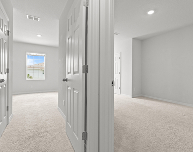 12869 Sw Forli Way - Photo Thumbnail 37