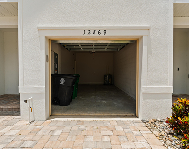 12869 Sw Forli Way - Photo Thumbnail 48
