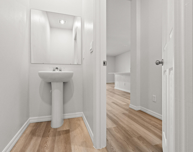 12869 Sw Forli Way - Photo Thumbnail 6