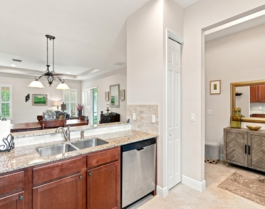 10263 Sw Reggiani Road - Photo Thumbnail 19