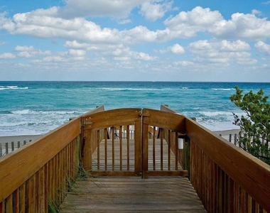 5540 N Ocean Drive - Photo Thumbnail 27