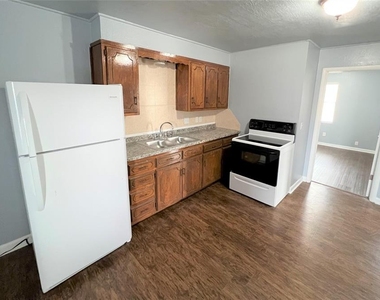 119 S K Avenue - Photo Thumbnail 2