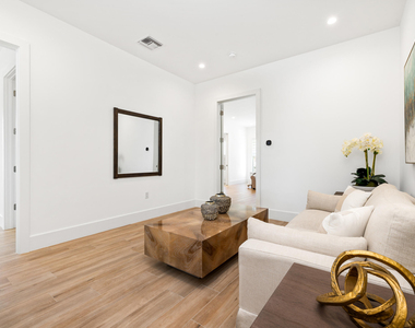 55 Se Seminole Street - Photo Thumbnail 19
