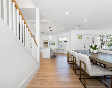 55 Se Seminole Street - Photo Thumbnail 4