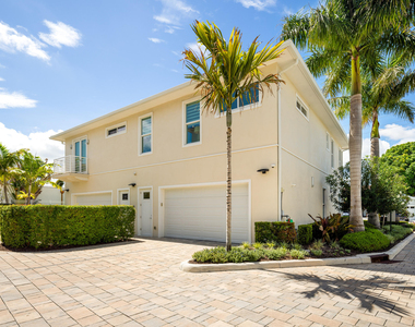 55 Se Seminole Street - Photo Thumbnail 16