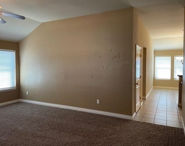 2701 Fawn Lily Road - Photo Thumbnail 4