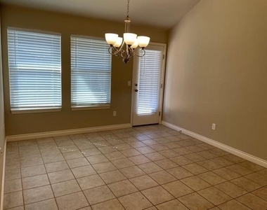2701 Fawn Lily Road - Photo Thumbnail 9