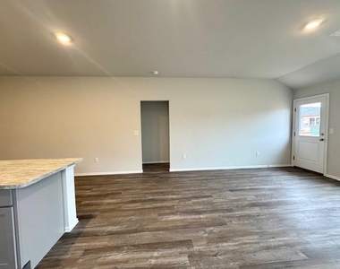 3509 Pete Street - Photo Thumbnail 28