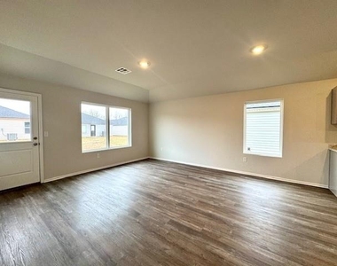 3509 Pete Street - Photo Thumbnail 27