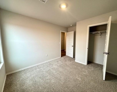 3509 Pete Street - Photo Thumbnail 13
