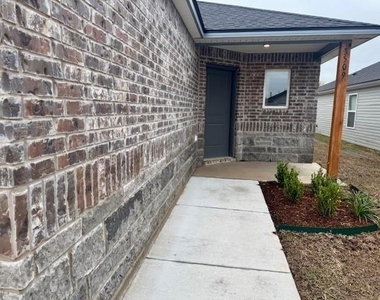 3509 Pete Street - Photo Thumbnail 2