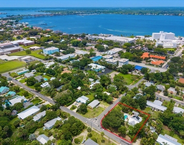 705 Se Stypmann Boulevard - Photo Thumbnail 15