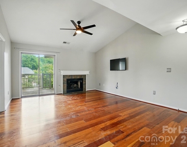 5007 Sharon Road - Photo Thumbnail 10