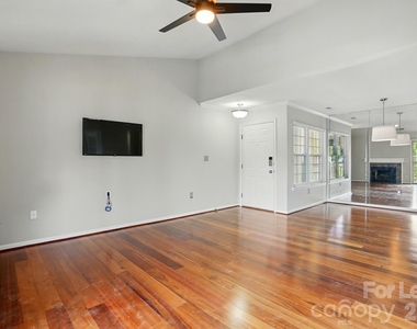 5007 Sharon Road - Photo Thumbnail 13
