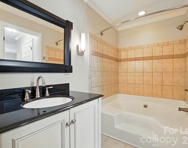 5007 Sharon Road - Photo Thumbnail 32