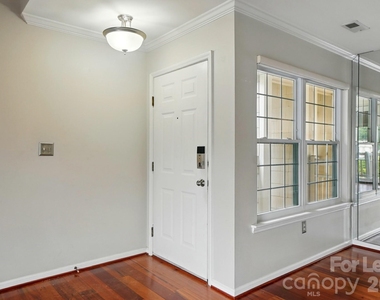 5007 Sharon Road - Photo Thumbnail 9