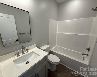 525 Dellwood Drive - Photo Thumbnail 14
