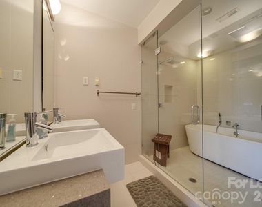 322 Viburnum Way Court - Photo Thumbnail 12