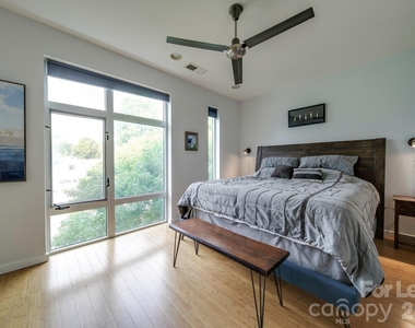 322 Viburnum Way Court - Photo Thumbnail 5