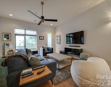 322 Viburnum Way Court - Photo Thumbnail 31