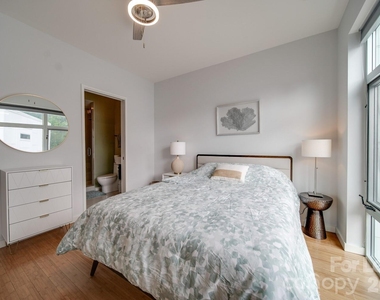 322 Viburnum Way Court - Photo Thumbnail 17
