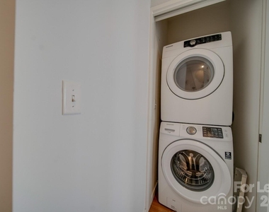 322 Viburnum Way Court - Photo Thumbnail 13