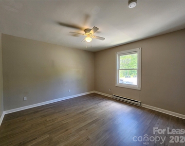 667 Faith Drive - Photo Thumbnail 5