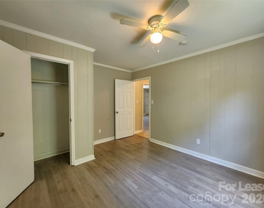 667 Faith Drive - Photo Thumbnail 9