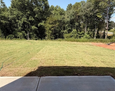 1423 Mammoth Road - Photo Thumbnail 21