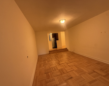 235 East 46th Street - Photo Thumbnail 1