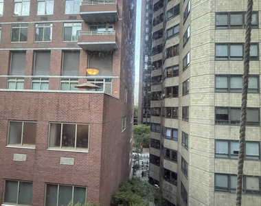 235 East 46th Street - Photo Thumbnail 2