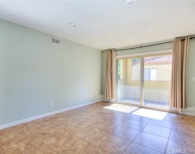 1116 W Blaine - Photo Thumbnail 6
