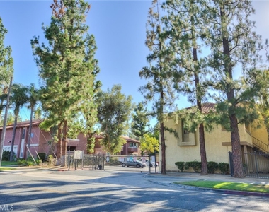 1116 W Blaine - Photo Thumbnail 1