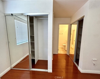1039 Mount Olive Drive - Photo Thumbnail 27